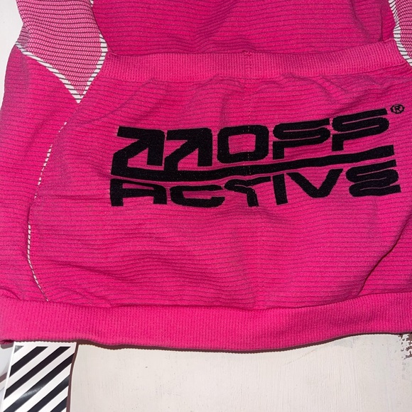 Off white c/o Virgil Abloh Graphic print crew neck top. - Picture 7 of 9